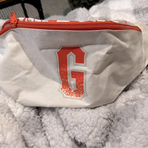 San Francisco Giants Fanny pack give away, MLB, SF Giants Baseball - Picture 1 of 2